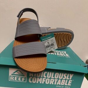 Reef Water Vista Double-Strap Sandals Dusty Blue with Tan Footbed Size 9 NIB